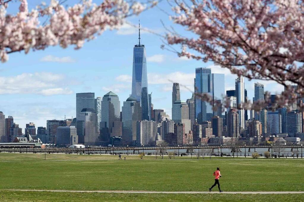Sweet Home - 20 Minutes To Nyc Jersey City Eksteriør billede